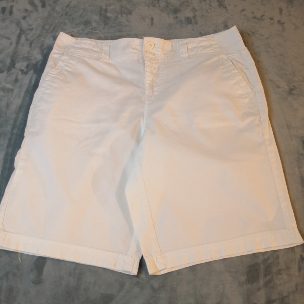 Faded Glory Mens Arctic White Stretch Chino Shorts Size 33 FL19B041